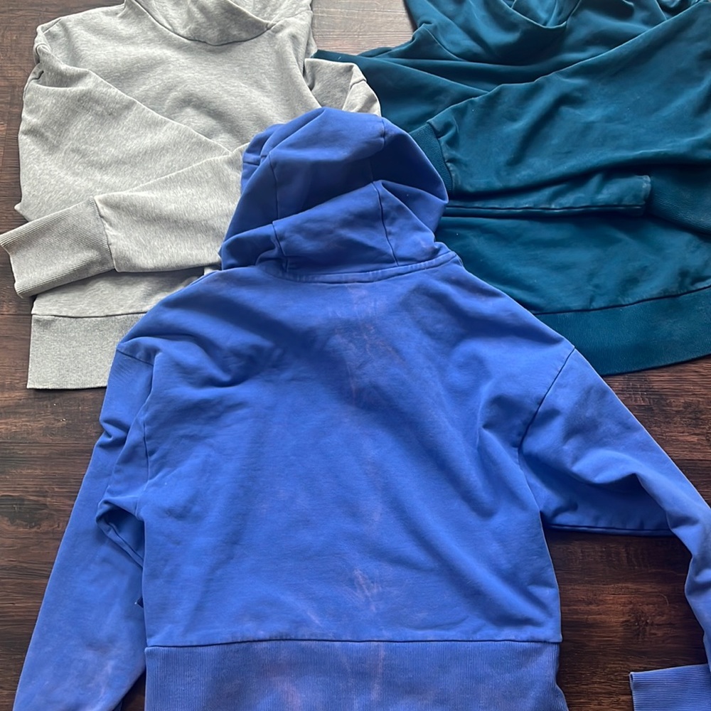 3 Joy lab cropped hoodies.
